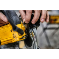 Pilarka tarczowa Dewalt DWE576K