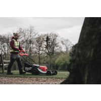 KOSIARKA Z NAPĘDEM AKUMULATOROWA 53CM M18F2LM53-122 2*12.0AH