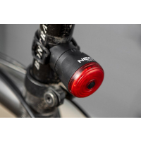 ŚWIATŁO ROWEROWE TYLNIE, FUNKCJA STOP