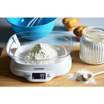 WAGA KUCHENNA Z PLASTIKOWĄ MISĄ