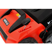 WERTYKULATOR ELEKTRYCZNY 1800W