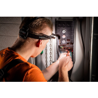 LATARKA CZOŁOWA 400 LUM ZOOM CREE R5 3XAAA