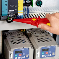 SZCZYPCE WYDŁUŻONE TWORZYWA SZTUCZNEGO IZOLOWANE 220MM