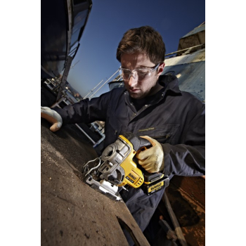 WYRZYNARKA AKUMULATOROWA XR 18V (BEZ AKU I ŁAD.)