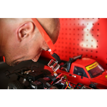 SOCZEWKA Z OŚWIETLENIEM MOCOWANA NA GŁOWIE