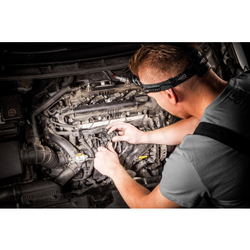 LATARKA CZOŁOWA 400 LUM ZOOM CREE R5 3XAAA